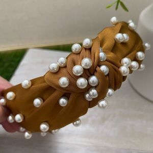 Knotted pearl head band (Brand new)